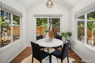 10820 NE 144th Ct, Kirkland, WA 98034 - Photo 9