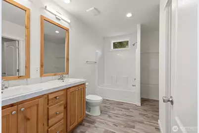 6772 NE Whidbey Drive, Silverdale, WA 98340 - Photo 13