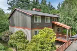 11056 NE 33rd Pl, Bellevue, WA 98004 - Photo 1
