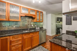 11056 NE 33rd Pl, Bellevue, WA 98004 - Photo 9