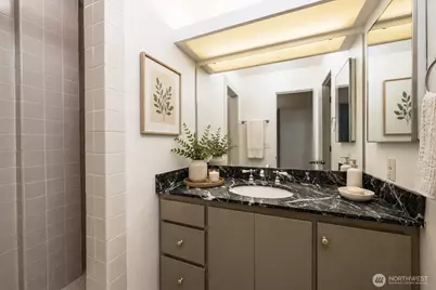 1017 Minor Avenue #1401, Seattle, WA 98104 - Photo 9