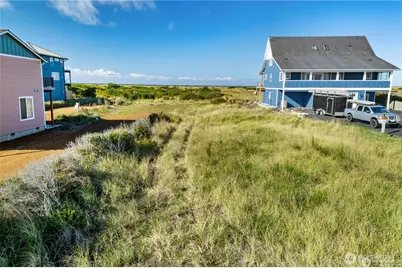 1075 Ocean Shores Boulevard SW, Ocean Shores, WA 98569 - Photo 5