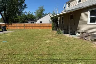 70 NE Rose St, College Place, WA 99324 - Photo 17