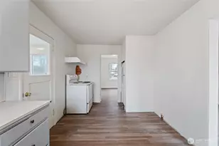 70 NE Rose St, College Place, WA 99324 - Photo 5