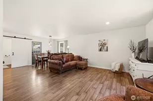 227 S Macleod Ave, Arlington, WA 98223 - Photo 7