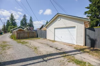227 S Macleod Avenue, Arlington, WA 98223 - Photo 39