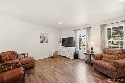 227 S Macleod Avenue, Arlington, WA 98223 - Photo 9