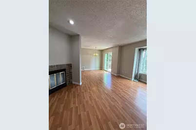 12717 171st Lane NE #O, Woodinville, WA 98072 - Photo 3