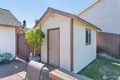 1918 8th Street Ct SW, Puyallup, WA 98371 - Photo 35
