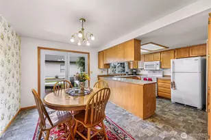 112 W 2nd St, Everson, WA 98247 - Photo 9
