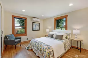 11527 39th Ave NE, Seattle, WA 98125 - Photo 15