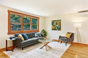 11527 39th Ave NE, Seattle, WA 98125 - Photo 5