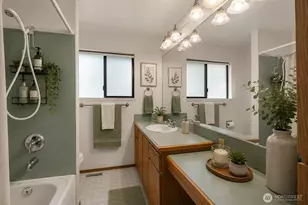 4030 139th Ave SE, Bellevue, WA 98006 - Photo 3