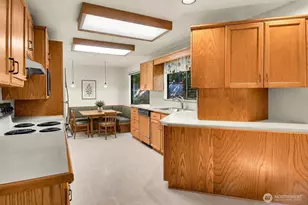 4030 139th Ave SE, Bellevue, WA 98006 - Photo 5