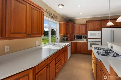 6504 44th Avenue NE, Olympia, WA 98516 - Photo 33