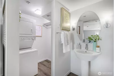 425 Vine Street #706, Seattle, WA 98121 - Photo 25