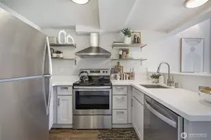 425 Vine St, Seattle, WA 98121 - Photo 17