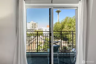 425 Vine St, Seattle, WA 98121 - Photo 7