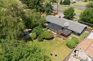 810 132nd St S, Tacoma, WA 98444 - Photo 37