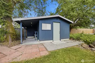 810 132nd St S, Tacoma, WA 98444 - Photo 31