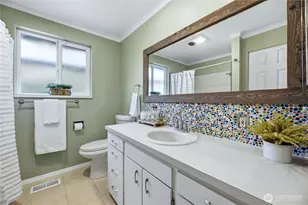 810 132nd St S, Tacoma, WA 98444 - Photo 19