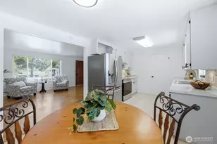 810 132nd St S, Tacoma, WA 98444 - Photo 11