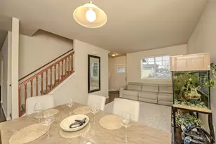 1737 Hillcrest Loop, Mount Vernon, WA 98274 - Photo 9