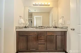 1737 Hillcrest Loop, Mount Vernon, WA 98274 - Photo 21