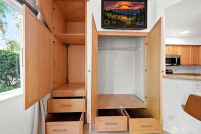 300 10th Avenue #A110, Seattle, WA 98122 - Photo 5