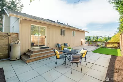5050 35th Avenue S, Seattle, WA 98118 - Photo 13