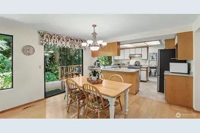 15822 SE 167th Place, Renton, WA 98058 - Photo 13