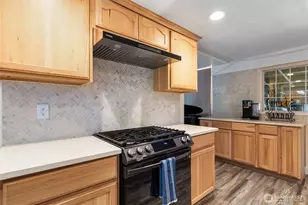 7045 Hawks Prairie Rd NE, Olympia, WA 98516 - Photo 11