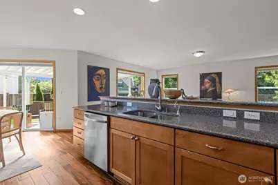 2120 248th Place SE, Sammamish, WA 98075 - Photo 11
