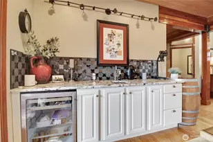 15892 Larson Ln, Mount Vernon, WA 98273 - Photo 5