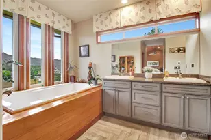15892 Larson Ln, Mount Vernon, WA 98273 - Photo 19