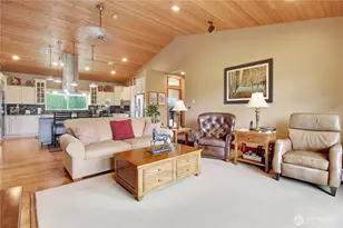 15892 Larson Ln, Mount Vernon, WA 98273 - Photo 13