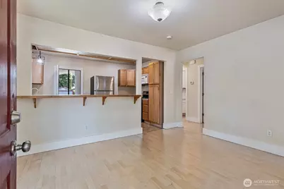 410 118th Street S, Tacoma, WA 98444 - Photo 9