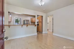 410 118th St S, Tacoma, WA 98444 - Photo 9