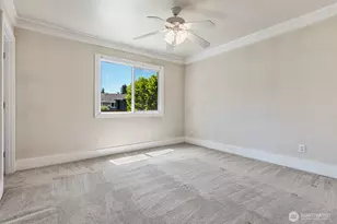 410 118th St S, Tacoma, WA 98444 - Photo 15
