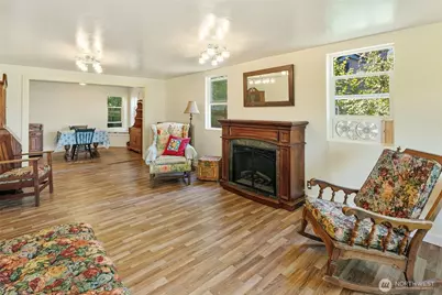 1235 S 101st Street, Seattle, WA 98168 - Photo 5