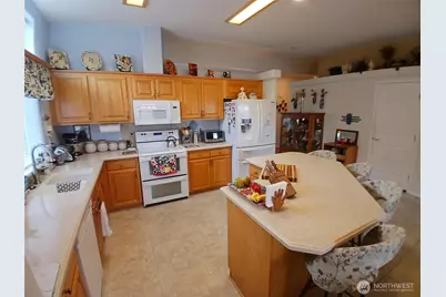 9105 58th Avenue E #188, Puyallup, WA 99837 - Photo 11