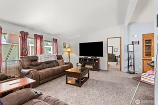 11323 127th St Ct E, Puyallup, WA 98374 - Photo 5
