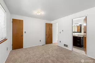 12506 NE Virginia Ct, Kingston, WA 98346 - Photo 21