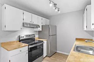 236 S 152nd St, Burien, WA 98148 - Photo 5