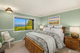 10793 NE Bill Point Dr, Bainbridge Island, WA 98110 - Photo 31