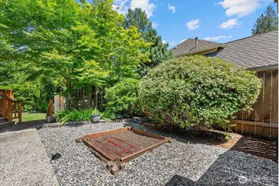 1030 NW Inneswood Drive, Issaquah, WA 98027 - Photo 33