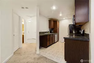 9917 Holly Dr, Everett, WA 98204 - Photo 5