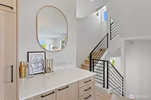 4430 Dayton Ave N, Seattle, WA 98103 - Photo 23