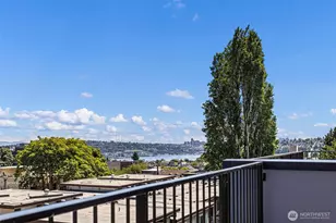 4430 Dayton Ave N, Seattle, WA 98103 - Photo 35