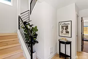 4430 Dayton Ave N, Seattle, WA 98103 - Photo 3